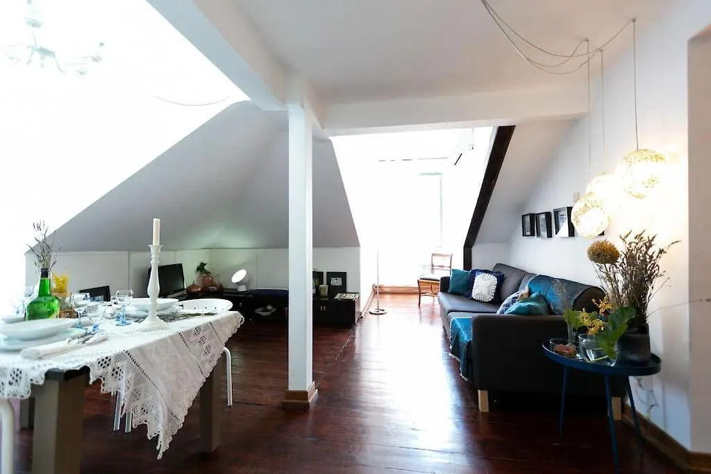 Best Location Spacious Charming 2 Rooms Great Views 리스본 아파트